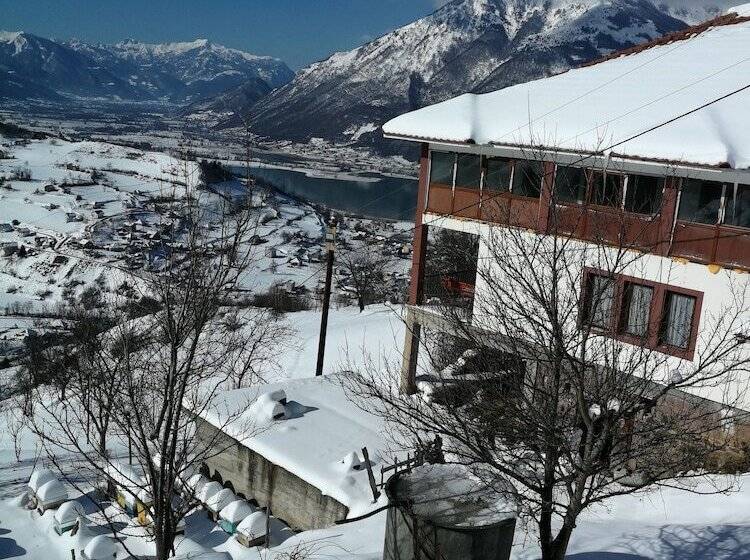 پانسیون Eco Village Jasavić Ii