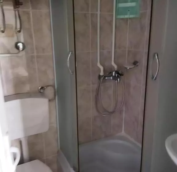 Bed and Breakfast Apartmani Srma Srma 2