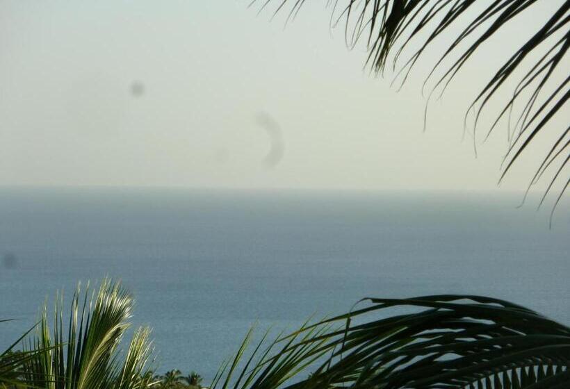 تختخواب و صبحانه Les Jardins De Cousinière