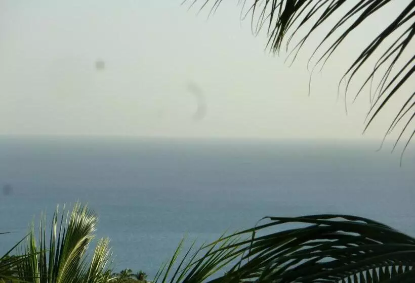 تختخواب و صبحانه Les Jardins De Cousinière