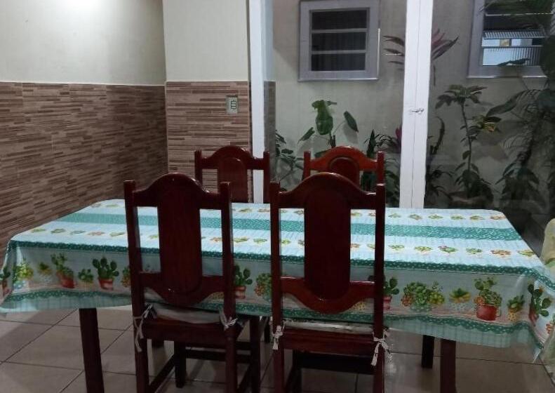 住宿加早餐  Maranata Casa Com Piscina   2 Minutos De Carro Até O Mar