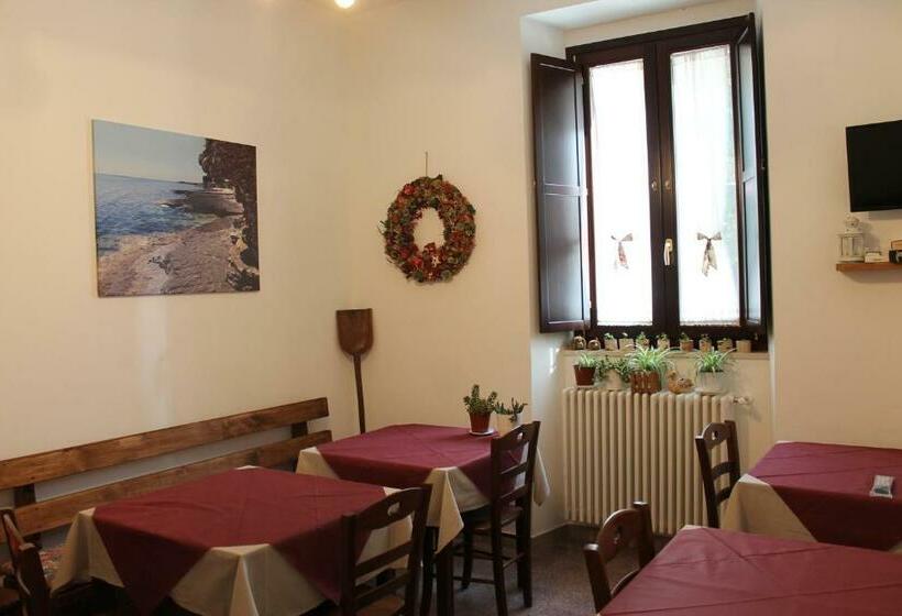 هتل Cantoniera D Umbra Agriturismo