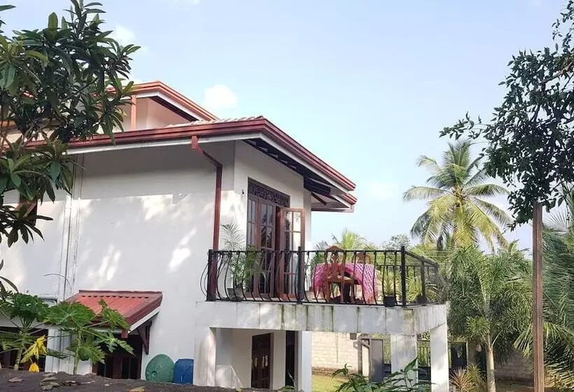 ペンション The Villa Sun Shine