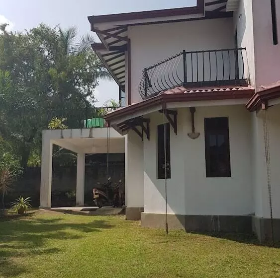 ペンション The Villa Sun Shine