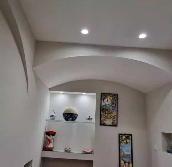 Aamiaismajoitus (B&B) Cala Di Luna House