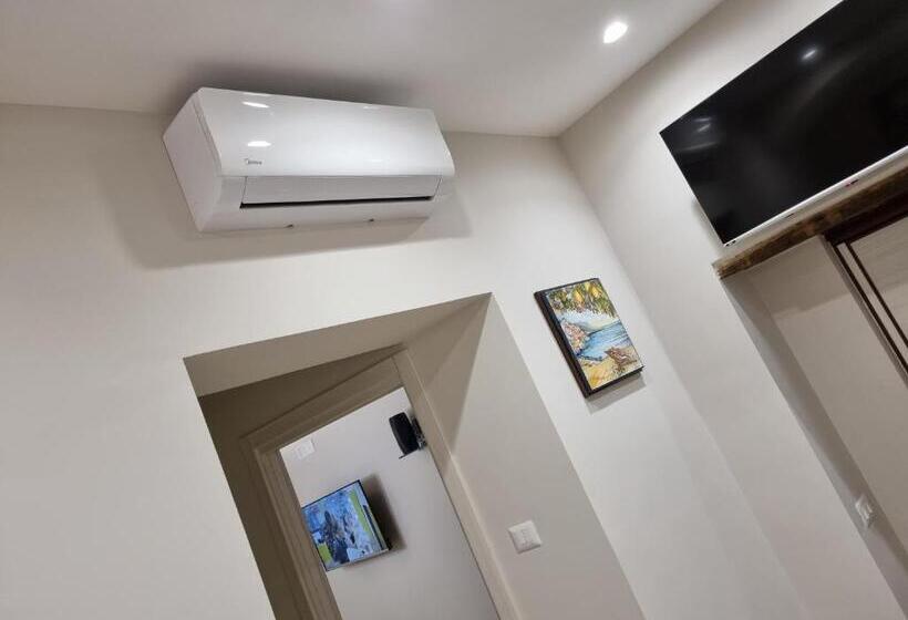 مبيت وإفطار Cala Di Luna House