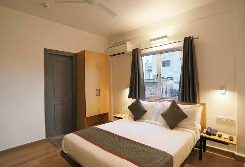 호텔 Vaccinated Staff Oyo Townhouse 195 Aarya Inn Salt Lake