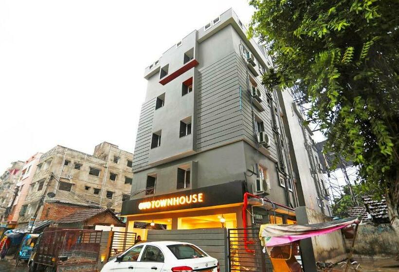 호텔 Vaccinated Staff Oyo Townhouse 195 Aarya Inn Salt Lake