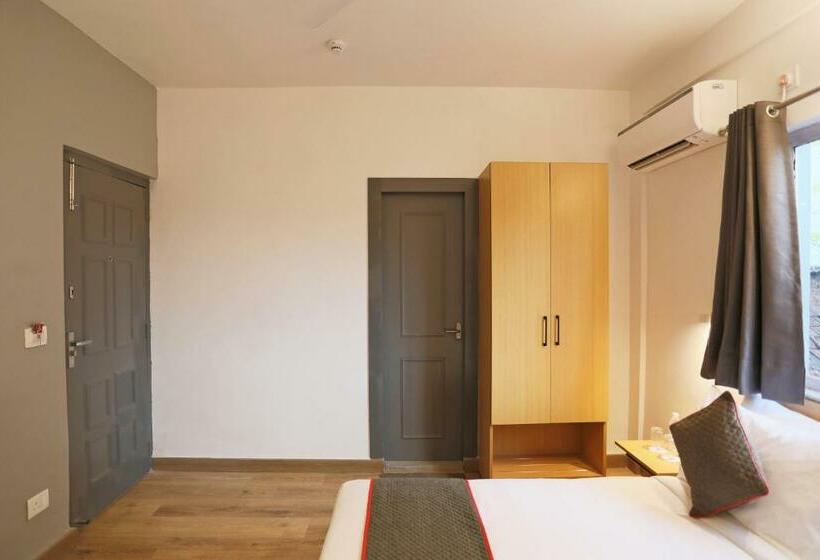 호텔 Vaccinated Staff Oyo Townhouse 195 Aarya Inn Salt Lake