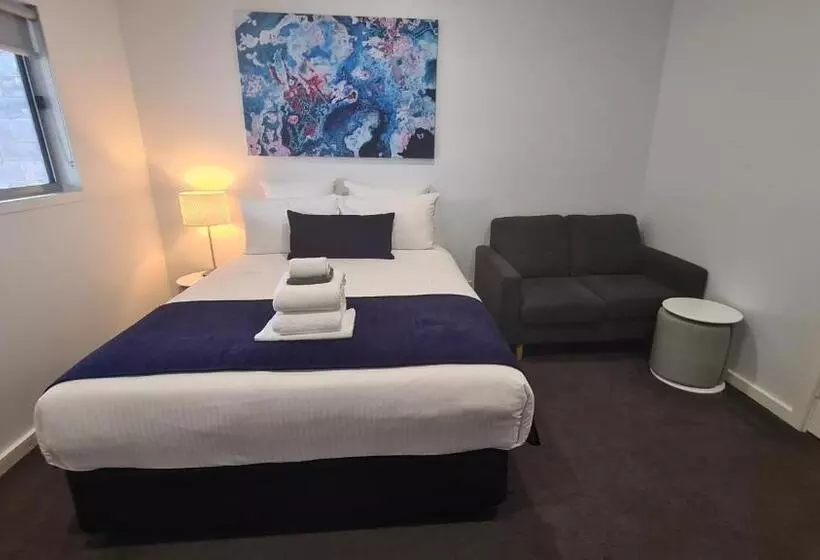 Motelli The Avenue Inn