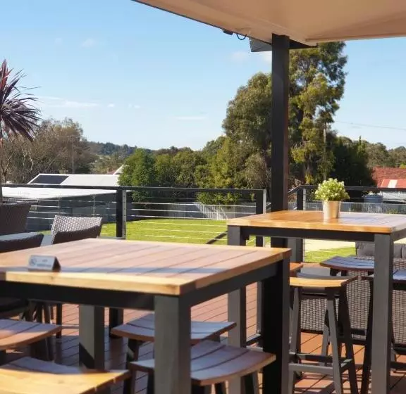 Motelli The Avenue Inn