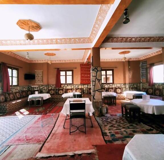 فندق صغير Auberge Restaurant Tizgui