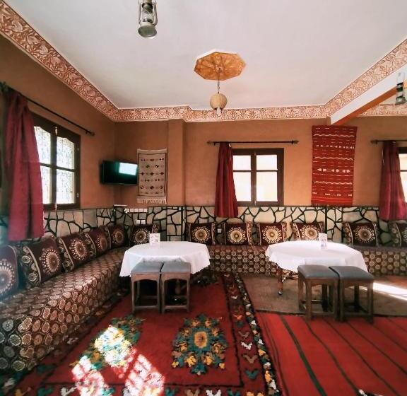 فندق صغير Auberge Restaurant Tizgui