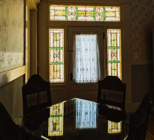 Aamiaismajoitus (B&B) The Mansion At Elfindale