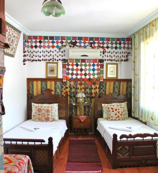 Homeros Pension & Guesthouse