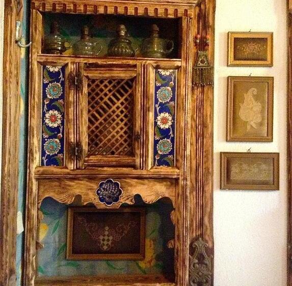 Homeros Pension & Guesthouse