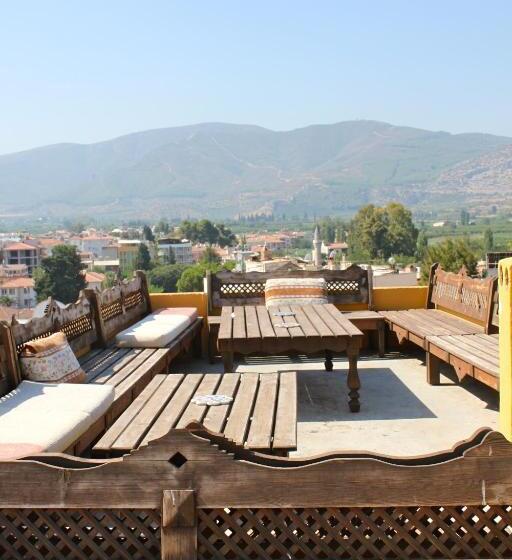 Homeros Pension & Guesthouse