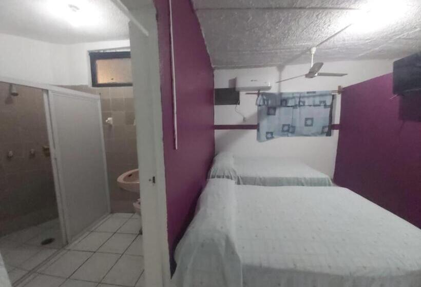 Otel Ayalamar Manzanillo