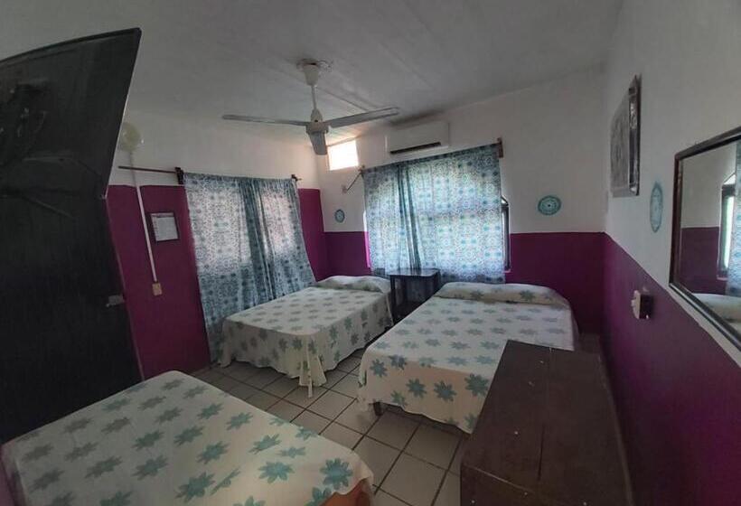 Otel Ayalamar Manzanillo