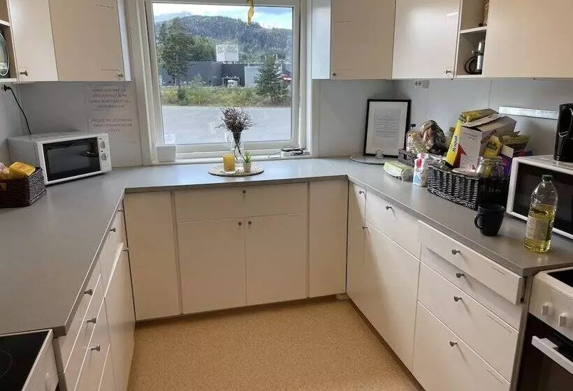 ホテル Biri Arena Overnatting