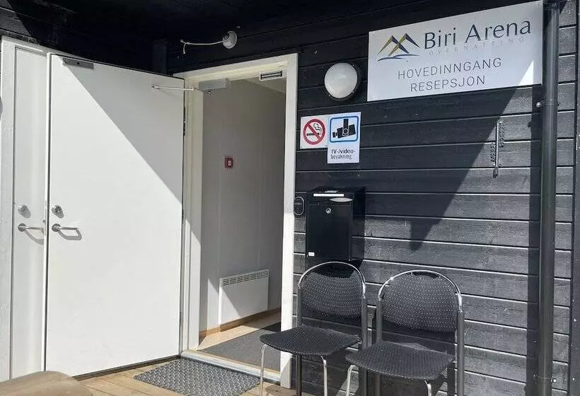 ホテル Biri Arena Overnatting