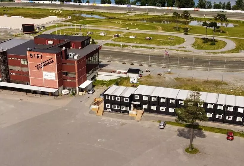 ホテル Biri Arena Overnatting