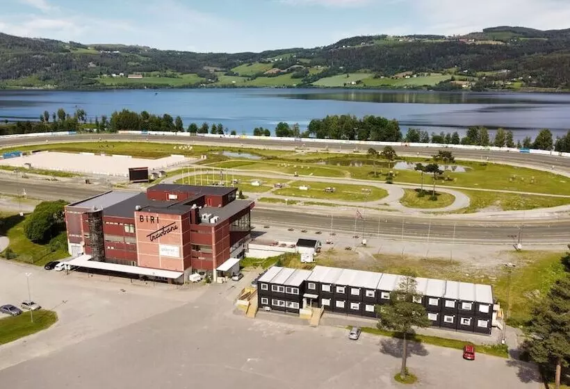 ホテル Biri Arena Overnatting