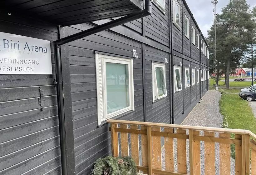 ホテル Biri Arena Overnatting