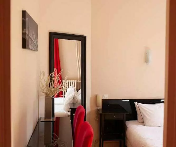 Hotelli Hôtel Du Parc