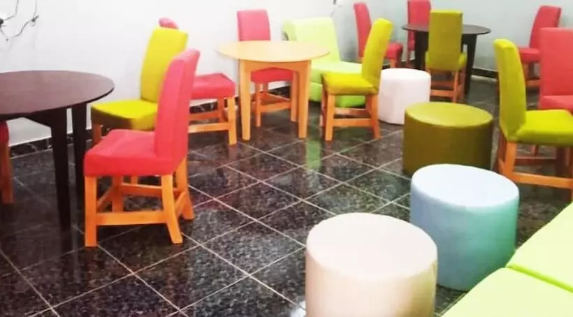 هتل Kedros Precious Suites