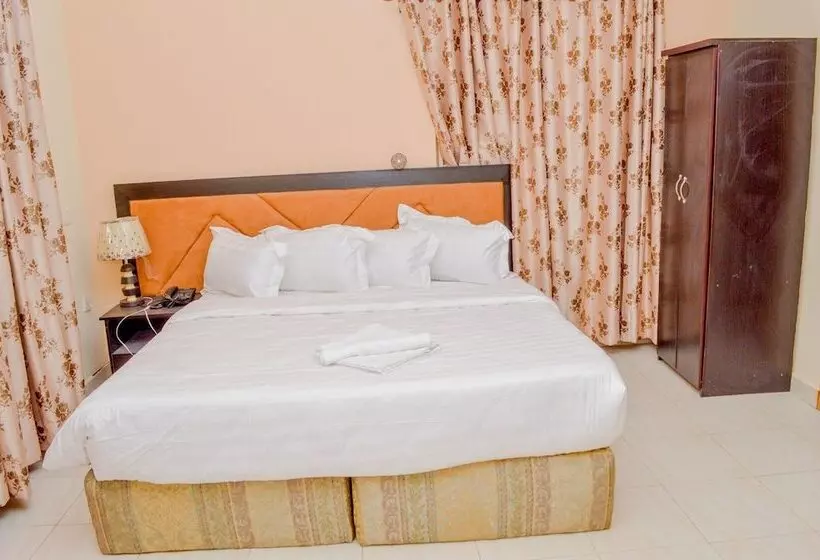 هتل Kedros Precious Suites