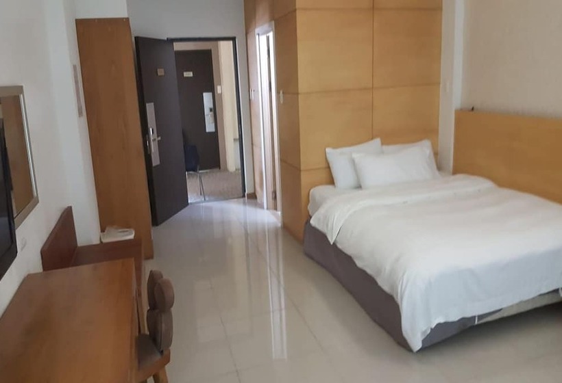 Lohas Hotel By Oyo Rooms