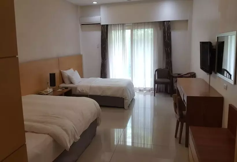 Lohas Hotel By Oyo Rooms