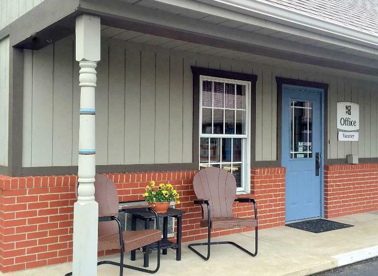 فندق على الطريق Berlin Village Inn