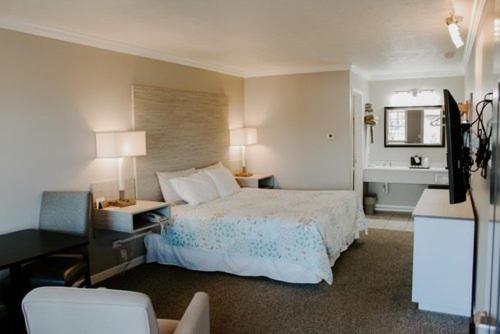 فندق على الطريق Berlin Village Inn