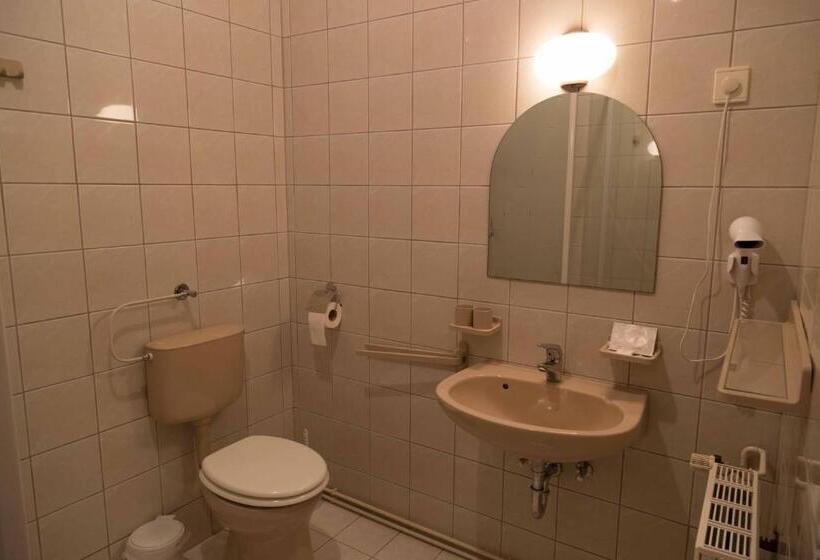 بنسيون Arina Villa