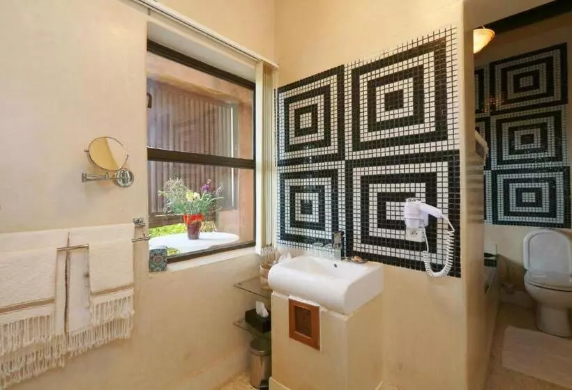 Majatalo Domaine Malika   Adults Only