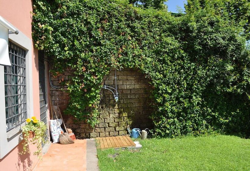 تختخواب و صبحانه Casale Vicino Al Golf Nazionale