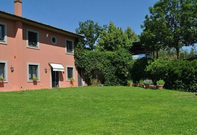 ベッドアンドブレックファースト Casale Vicino Al Golf Nazionale