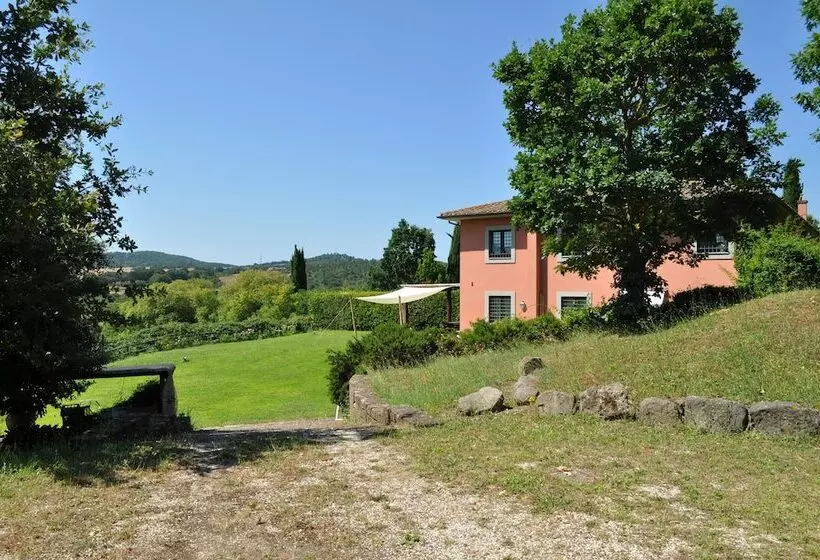 ベッドアンドブレックファースト Casale Vicino Al Golf Nazionale