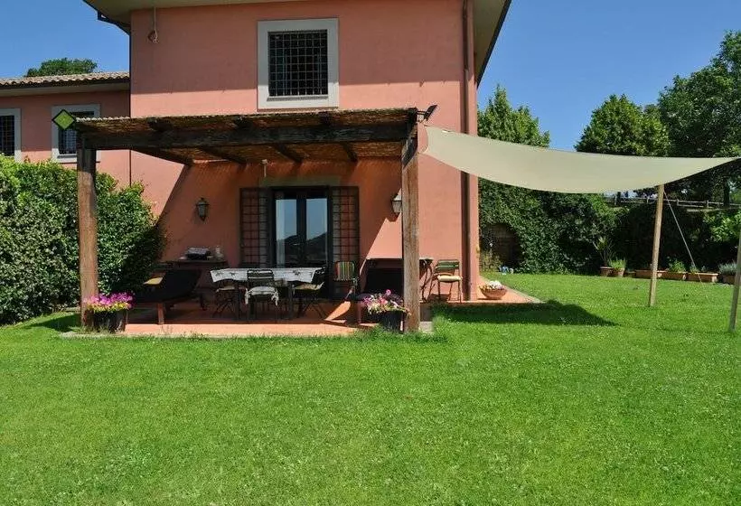ベッドアンドブレックファースト Casale Vicino Al Golf Nazionale