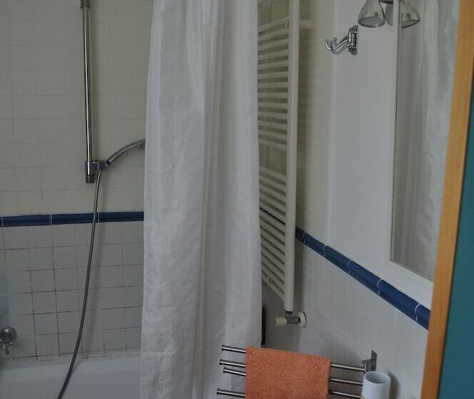 تختخواب و صبحانه Casale Vicino Al Golf Nazionale