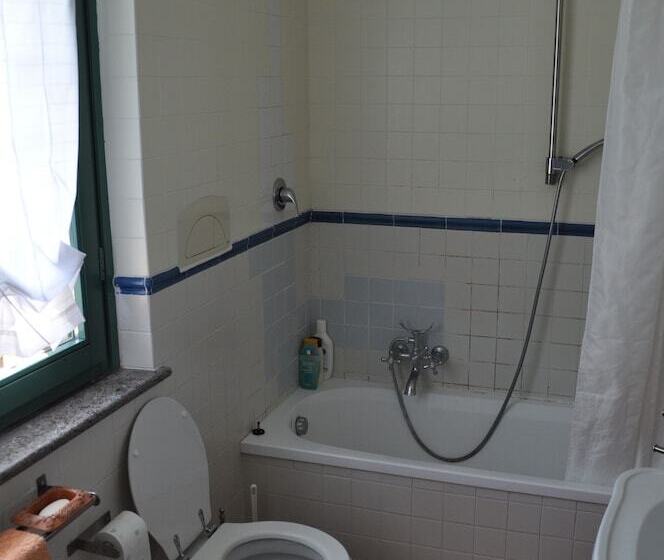 تختخواب و صبحانه Casale Vicino Al Golf Nazionale