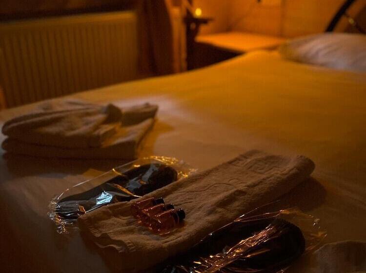 هتل Sinasos Arnovalley