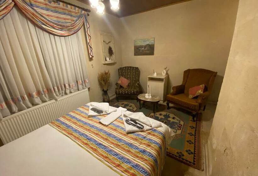 هتل Sinasos Arnovalley