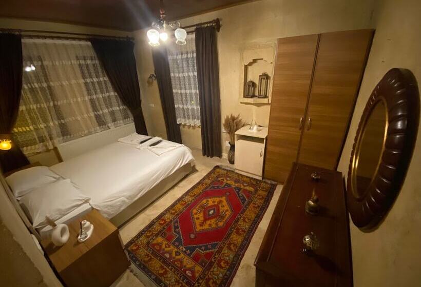 هتل Sinasos Arnovalley