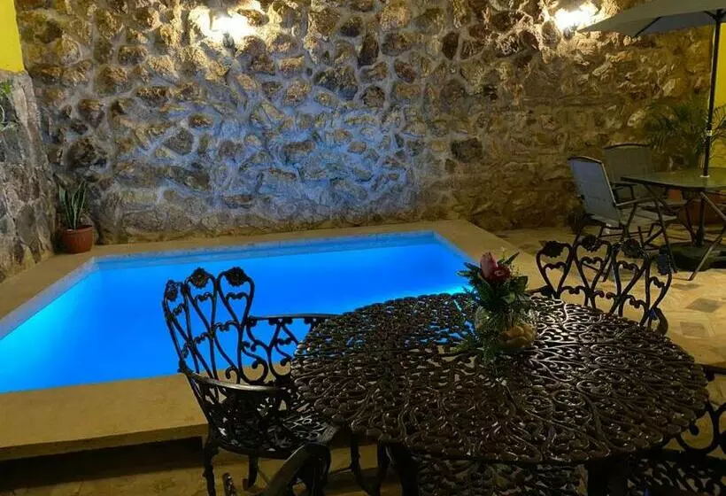 Hotelli Los Candiles