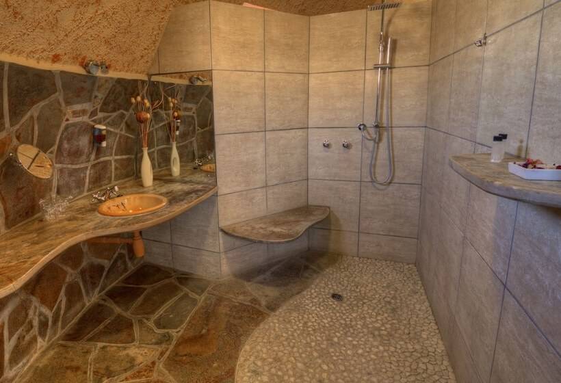 هتل Rostock Ritz Desert Lodge