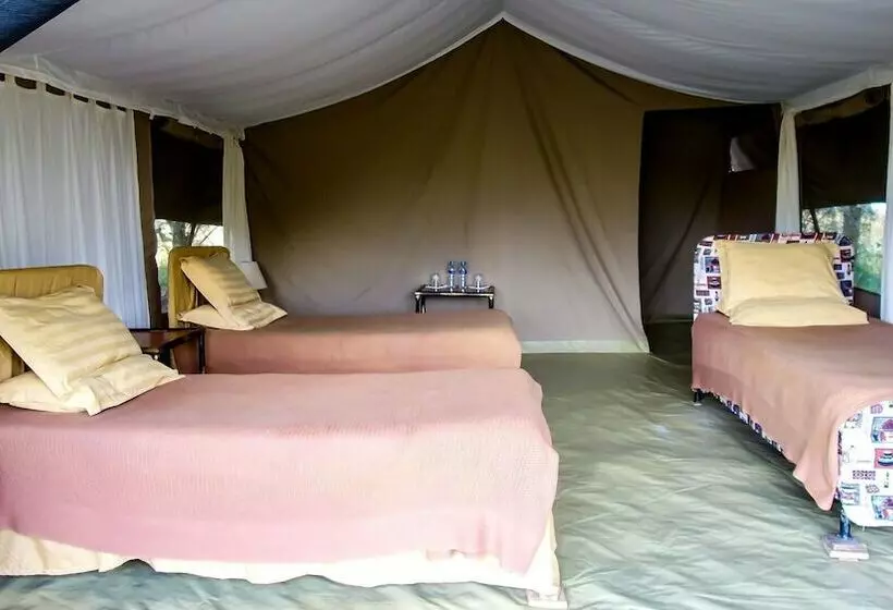 هتل Serengeti Savannah Camps