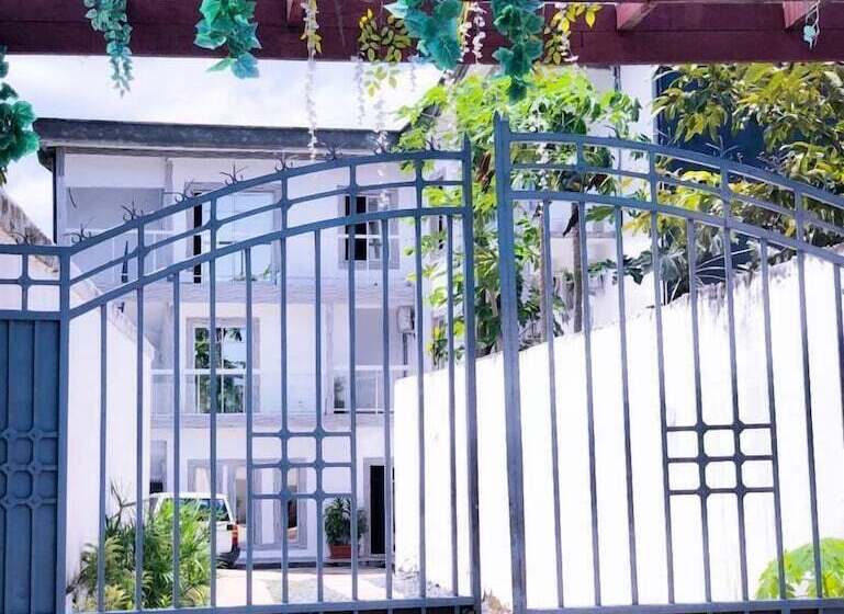 Residence Hoteliere Flana B